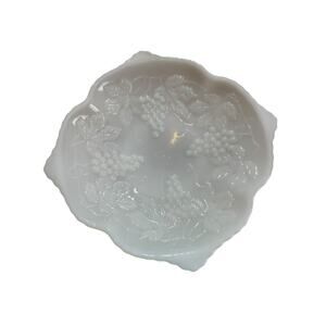 Vintage Anchor Hocking Milk Glass Bowl Pedestal Grape &‎ Vine Pattern 10”